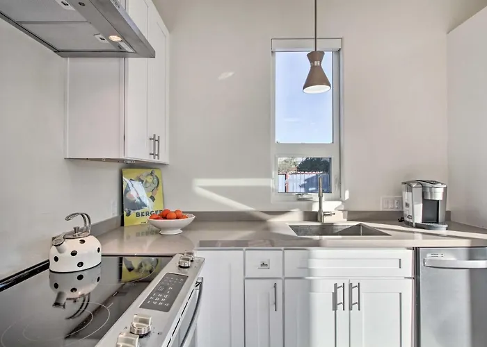 < 3 Mi To U Of A: Poolside Oasis In Tucson! Holiday home