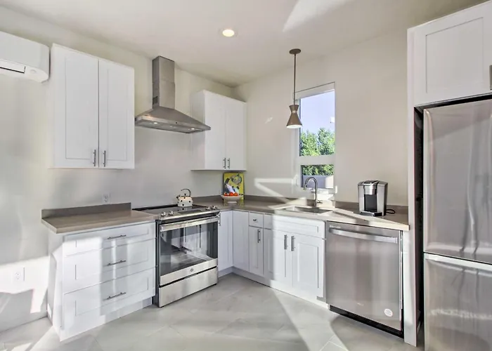 < 3 Mi To U Of A: Poolside Oasis In Tucson! Holiday home